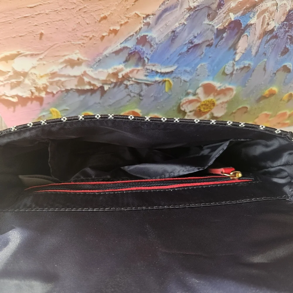 Tommy Hilfiger [NWT] - Monogram Crossbody Bag - Adjustable - Picture 7 of 8